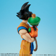 「ドラゴンボールZ」より、「孫悟飯」を抱える「孫悟空」を立体化！全長46cmの大ボリュームなフィギュアが予約受付開始