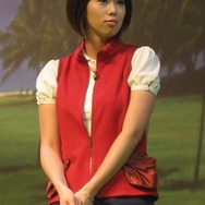 【CAPCOM Wii&DS新作タイトル発表会】井上和香さんと江連プロが『WE LOVE GOLF!』をプレイ!