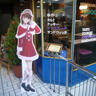 『ラブプラス』クリスマスケーキを買うためにファンが駆けつける