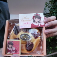 『ラブプラス』クリスマスケーキを買うためにファンが駆けつける