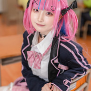 湊あくあ「ホロライブ」／みら（@tehslu__cos_xxx）