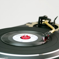 お値段、約19万円！『FF14』をモチーフにしたターンテーブルが予約開始、高級感あふれる「エオルゼア十二神」デザインに胸踊る