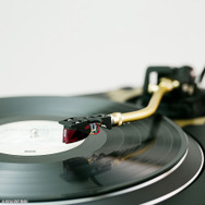 お値段、約19万円！『FF14』をモチーフにしたターンテーブルが予約開始、高級感あふれる「エオルゼア十二神」デザインに胸踊る