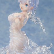 「リゼロ」“まるで本物の水”のようなドレス!透明感あふれる「レム」新作フィギュアが、どこから見ても美しい