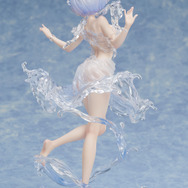 「リゼロ」“まるで本物の水”のようなドレス!透明感あふれる「レム」新作フィギュアが、どこから見ても美しい