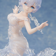 「リゼロ」“まるで本物の水”のようなドレス!透明感あふれる「レム」新作フィギュアが、どこから見ても美しい