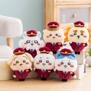 大人気「ちいかわ」の新商品が発売！阪急電車な恰好のぬいぐるみや、ちいかわたちが真っ赤になったマスコットなど多数ラインナップ