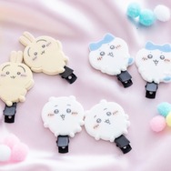 大人気「ちいかわ」の新商品が発売！阪急電車な恰好のぬいぐるみや、ちいかわたちが真っ赤になったマスコットなど多数ラインナップ