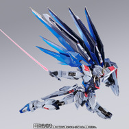 『ガンダムSEED』フリーダムガンダムが装い新たに「METAL BUILD」で商品化！“雪”がテーマの美しい新カラーに