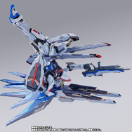 『ガンダムSEED』フリーダムガンダムが装い新たに「METAL BUILD」で商品化！“雪”がテーマの美しい新カラーに