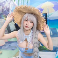 「コミケ102」が開幕！『ブルアカ』『NIKKE』等の企業ブースには、水着の人気コスプレイヤーが勢揃い