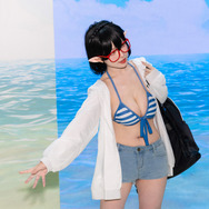 奥空アヤネ（水着）『ブルーアーカイブ』／粛雨（X：@Suyvvv_）