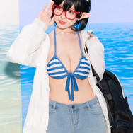 奥空アヤネ（水着）『ブルーアーカイブ』／粛雨（X：@Suyvvv_）