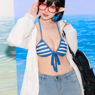 奥空アヤネ（水着）『ブルーアーカイブ』／粛雨（X：@Suyvvv_）