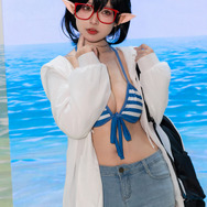 奥空アヤネ（水着）『ブルーアーカイブ』／粛雨（X：@Suyvvv_）