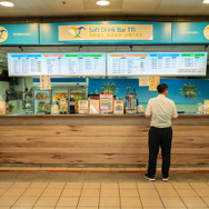 美女と巡る台湾のゲーマーおすすめスポット！台北駅地下街と三創生活園区はオタク・ガジェット好きにたまらん