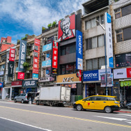 美女と巡る台湾のゲーマーおすすめスポット！台北駅地下街と三創生活園区はオタク・ガジェット好きにたまらん