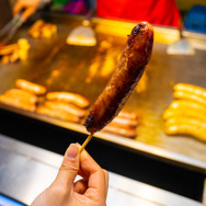 美女と巡る「台湾グルメゲームの本場」！小籠包や牛肉麺など定番だけじゃないガチで美味い逸品を味わい尽くす