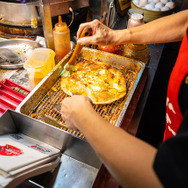 美女と巡る「台湾グルメゲームの本場」！小籠包や牛肉麺など定番だけじゃないガチで美味い逸品を味わい尽くす