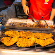 美女と巡る「台湾グルメゲームの本場」！小籠包や牛肉麺など定番だけじゃないガチで美味い逸品を味わい尽くす