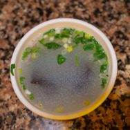 美女と巡る「台湾グルメゲームの本場」！小籠包や牛肉麺など定番だけじゃないガチで美味い逸品を味わい尽くす