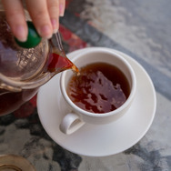 美女と巡る「台湾グルメゲームの本場」！小籠包や牛肉麺など定番だけじゃないガチで美味い逸品を味わい尽くす