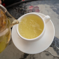 美女と巡る「台湾グルメゲームの本場」！小籠包や牛肉麺など定番だけじゃないガチで美味い逸品を味わい尽くす