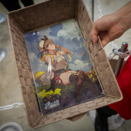 【コミケ102】先日発表された『アトリエ』最新作のコスプレがはやくも登場!? 『レスレリアーナのアトリエ』の世界観が感じられる全力投球の撮影会【写真16枚】