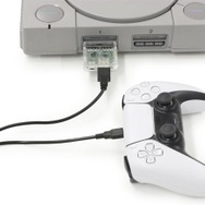 PS2/PS1本体でPS5/PS4/PS3用コントローラーが使える変換アダプタ