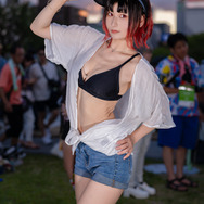 ぶいすぽっ！ 如月れん コスプレ コスプレ】「ぶいすぽっ！」如月れん、ビキニにデニムショート