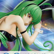 隔てるものは何もない！『コードギアス』カレン、シャーリー、C.C.の“生足バニー”フィギュアが魅せる、究極のヒップ&脚線美