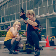 レオン、アシュリー『バイオハザード RE:4』／クロ（X：@kuro5310）、 深海 果実（X：@kasane_c5）／撮影：uhimaru