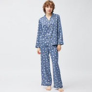 ちいかわ×GUコラボ決定！“ポシェットの鎧さんがファッションブランドを作ったら”をテーマに、ハンドメイド風グッズを展開