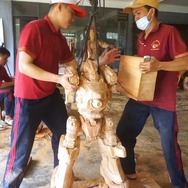 木製のAC機体！？『アーマード・コア6』の木彫りが作られる