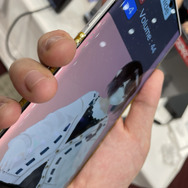 VTuberと握手やハイタッチができる！？ スマートフォン × 電気刺激で推しと触れ合える触覚エンターテインメント