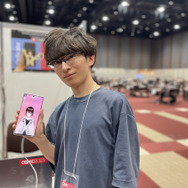 VTuberと握手やハイタッチができる！？ スマートフォン × 電気刺激で推しと触れ合える触覚エンターテインメント