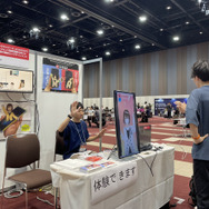 VTuberと握手やハイタッチができる！？ スマートフォン × 電気刺激で推しと触れ合える触覚エンターテインメント