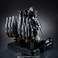 再販で話題沸騰の「解体匠機 RX-93 νガンダム」、オプションパーツ「フィン・ファンネル」も再販決定！“セット商品”も登場か