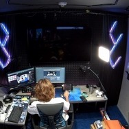 SHAKAが超豪華なゲーム配信部屋を自宅に作成！マルチアングルシステムやRed Bullから贈られた世界にひとつのシューズなどをお披露目