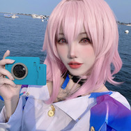 三月なのか『崩壊：スターレイル』／洛洛子（X：@Rakukoooo）