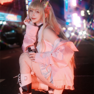 バイパー『勝利の女神：NIKKE』／洛洛子（X：@Rakukoooo）、撮影：Butter（Instagram：butter_cos）