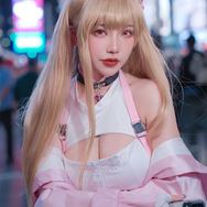 バイパー『勝利の女神：NIKKE』／洛洛子（X：@Rakukoooo）、撮影：Butter（Instagram：butter_cos）