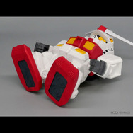 SD「RX-78-2 ガンダム」と「 RX-75 ガンタンク」がジャンボソフビに！懐かしのゲーム『V作戦始動』を彷彿とさせる“2Pカラー”がニクい