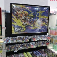 今年の物販コーナーはデカすぎる!『Starfield』グッズから「RRR」Tシャツまで登場のカオスな世界【TGS2023】