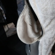 「Bauhutte」のデスク秘密基地化計画に迫る！ブースにもぐりこんだ筆者を待っていたのは楽園か、“ダメ”な世界か…【TGS2023】