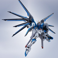 劇場版『ガンダムSEED』より新機体「ライジングフリーダムガンダム」発表！ガンプラ、METAL ROBOT魂などで早くも商品化