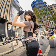 武装少女『Arena Breakout』／Momoko葵葵（X：@Leo_aoi）