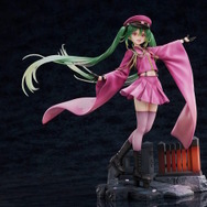 「初音ミク」名楽曲「千本桜」の10周年記念フィギュア登場!愛らしい微笑みがあなたのハートを撃ち抜く