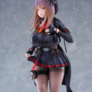 ムッチムチの太ももをチラつかせる姿にドキドキ！『勝利の女神：NIKKE』の「エマ」新作フィギュアがエレガント