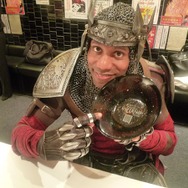 発売記念イベントはラーメン屋で！？『ダンテズ・インフェルノ』イメージキャラクターのダンテさんも登場